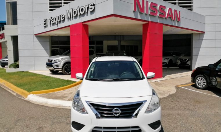 nissan versa 2016