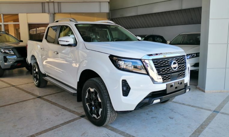 Nissan Frontier LE 2022