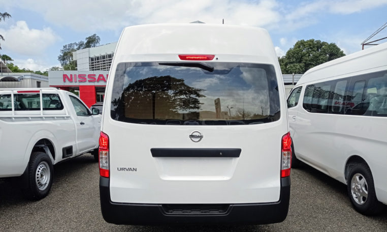 Nissan urvan techo alta