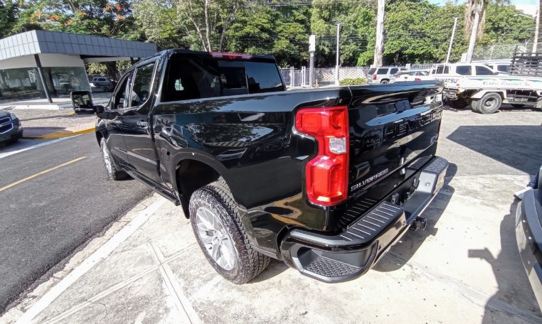 chevrolet silverado high country