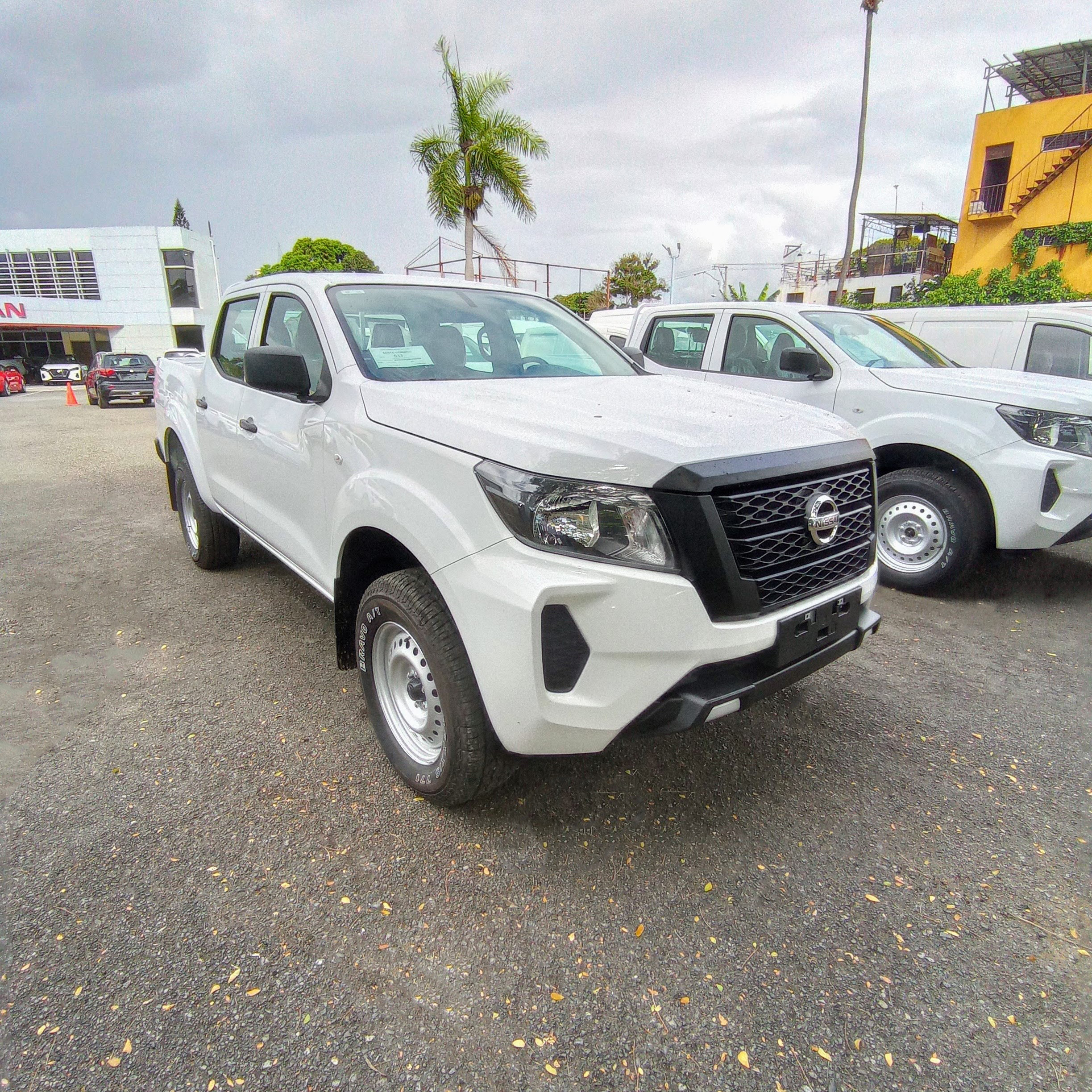 Nissan Frontier S