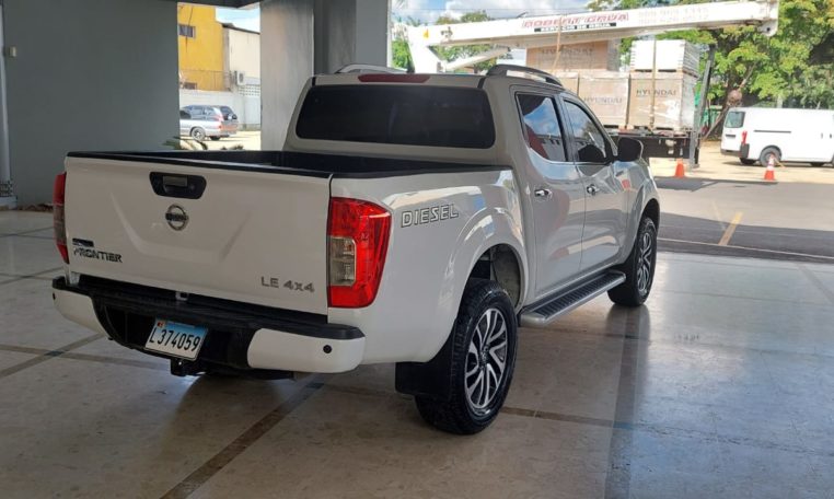 Nissan frontier le 2018